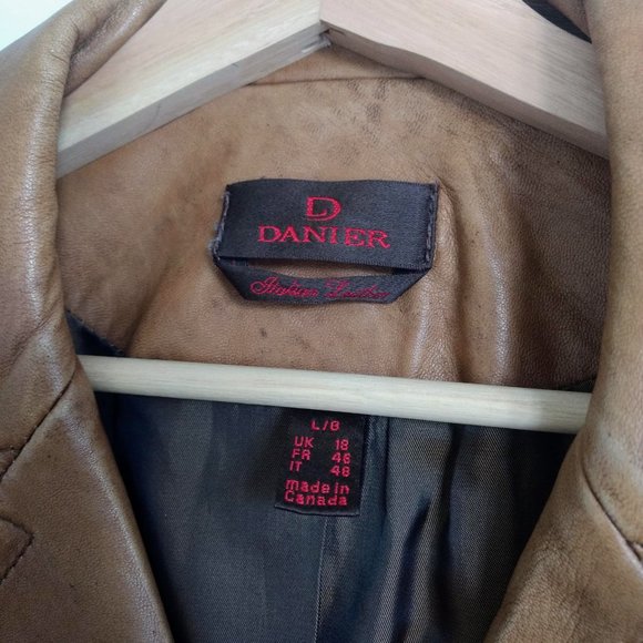 Vintage Danier Leather Women's Autumn Coat - Picture 7 of 7